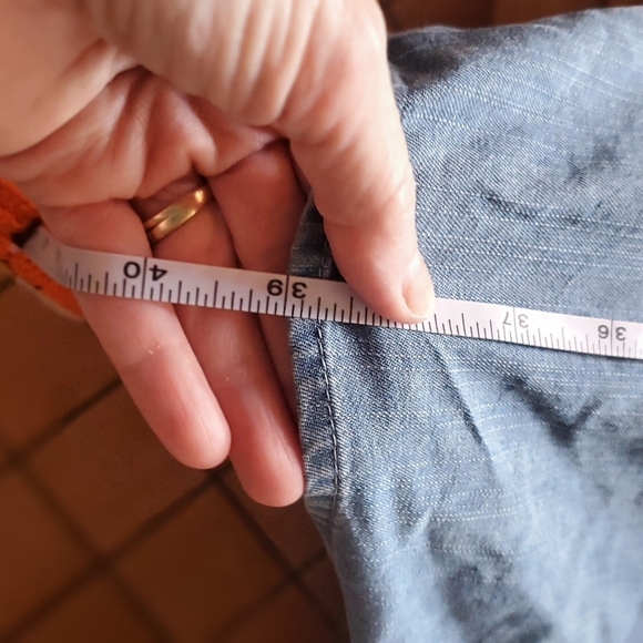 NorthStyle Blue Jean Short Sleeve Midi Sz M Dress with Pockets - Picture 4 of 8